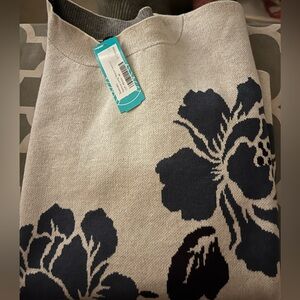 Staccato Floral Sweater - Cream and Black